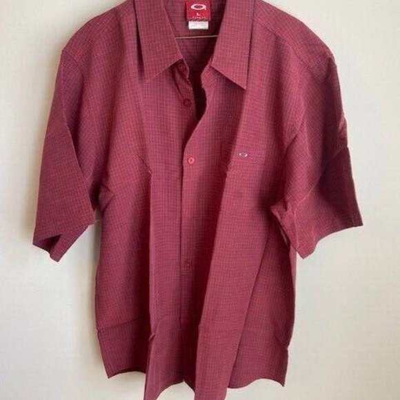 Men's Oakley Button-up Golf Shirt - Large  - Picture 1 of 5